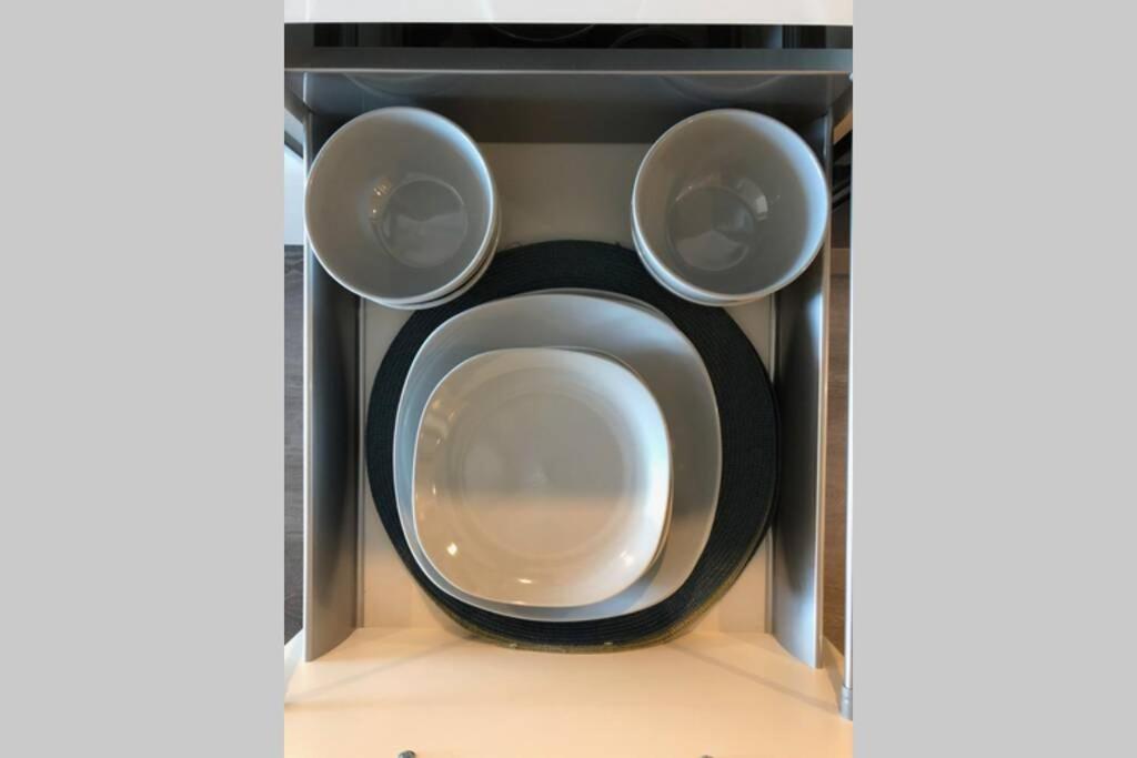 Clean 4Th Floor 1 Bedroom Apt In Old Town China Town Victoria Exterior foto