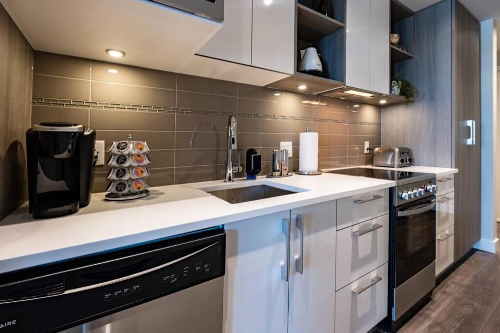 Clean 4Th Floor 1 Bedroom Apt In Old Town China Town Victoria Exterior foto